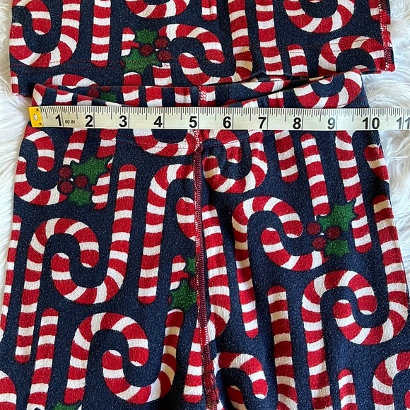 Hanna Andersson Candy Cane PJ Set - Picture 9 of 11